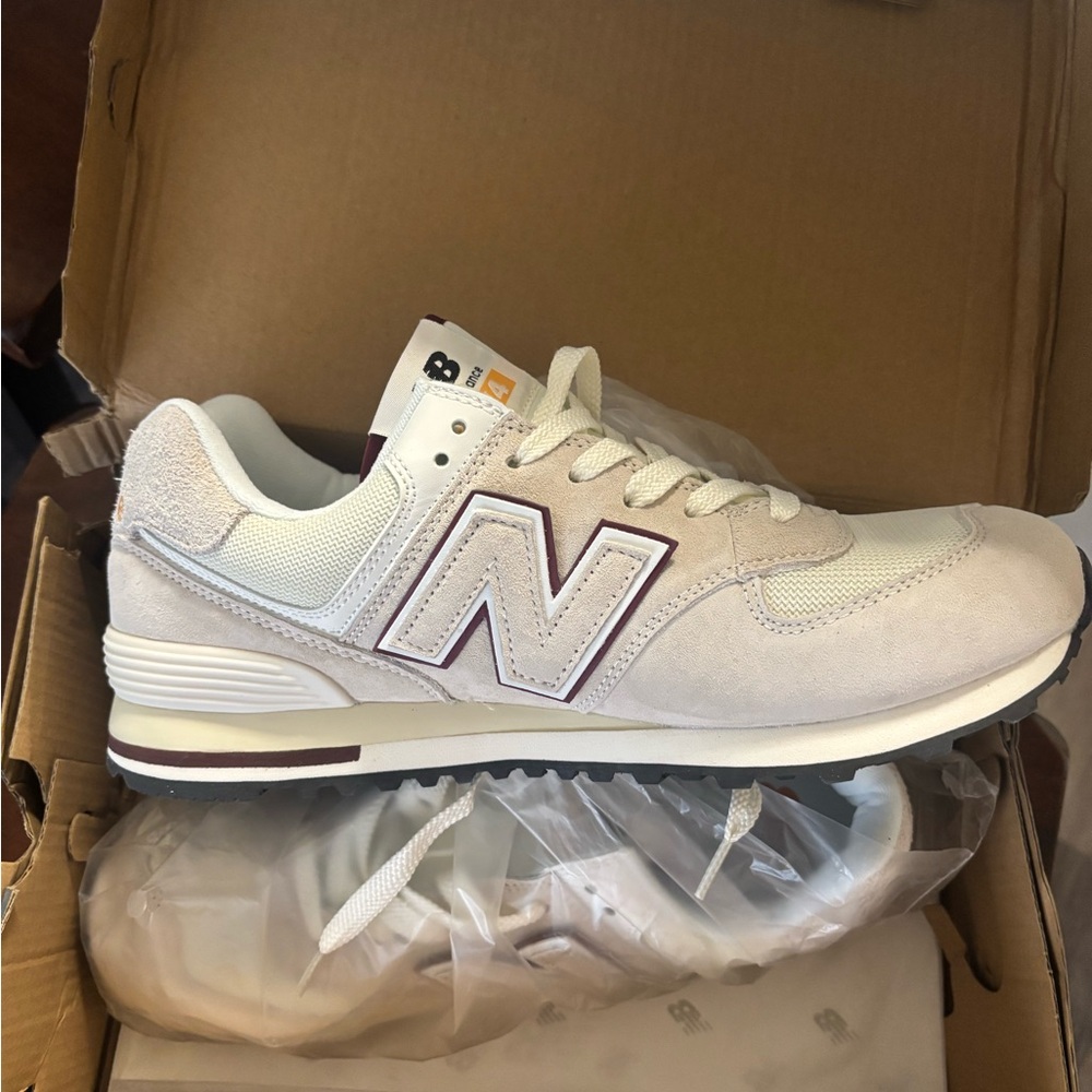 New Balance 574 Beige Burgundy